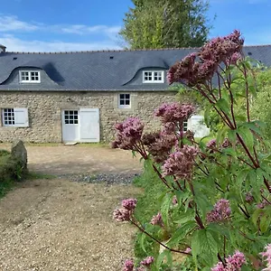  Hébergement de vacances Moulin De Kerstrat